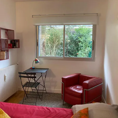 Appartement Vue Sur Jardin, 3 Pieces à Paris Extérieur photo